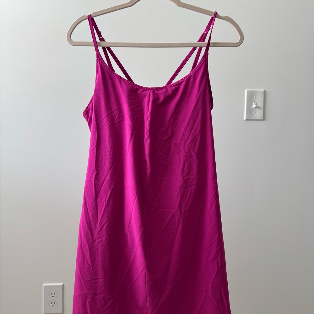 Columbia athletic dress